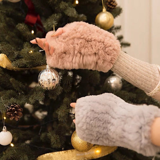 Chic and Cozy: Rabbit Fur Half-Finger Knit Gloves for Cold Weather